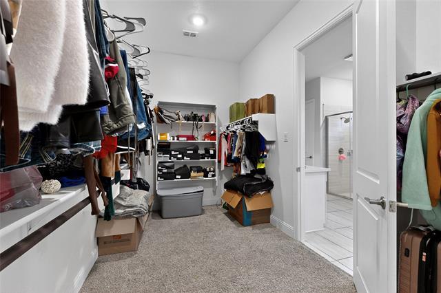 Building Photo - 1524 Kurelek Dr