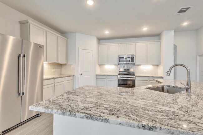 Building Photo - 211 Short Leaf Dr
