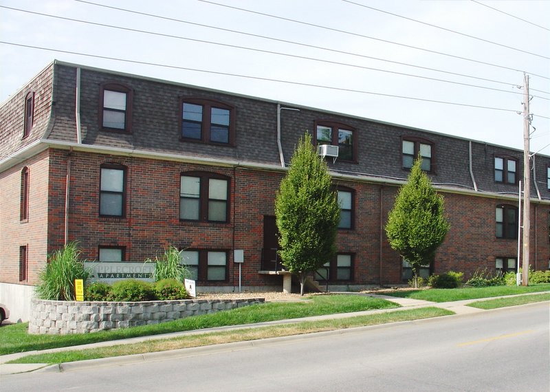 Applecroft Apartments - Lawrence, KS | Apartment Finder