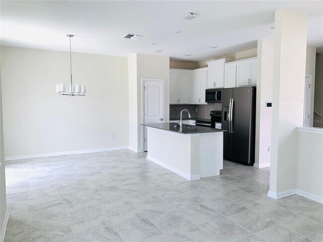 Building Photo - 8508 Golf Wy