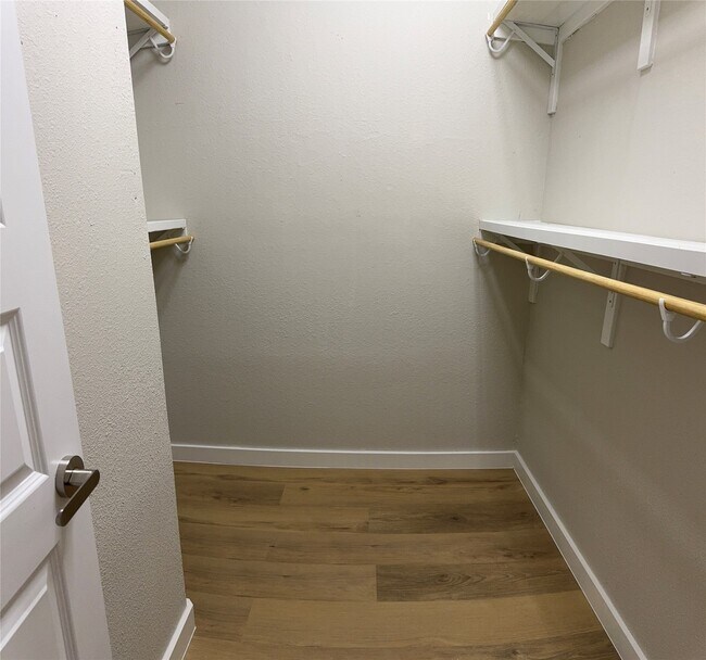 Building Photo - 9935 Clear Diamond Dr