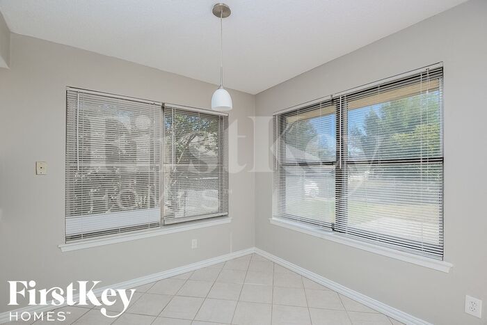 Building Photo - 1626 Glenhill Ln