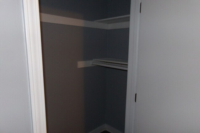 Building Photo - 229 E Southern Heights Ave