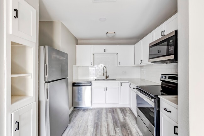 Building Photo - 1740 Timber Ridge Rd