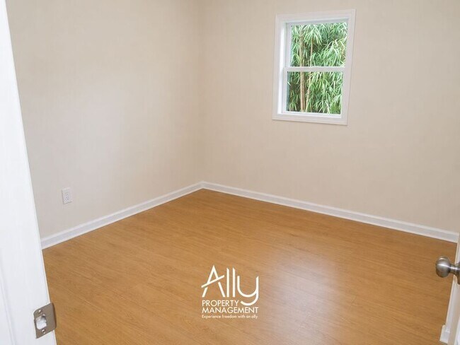 Building Photo - Raymond Avenue -- 210 -- Unit B - 1