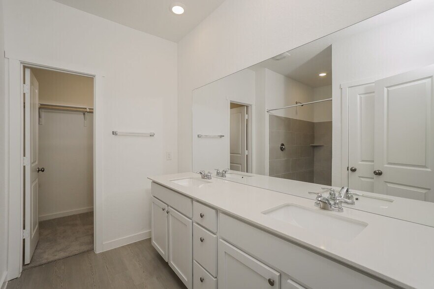 Building Photo - 610 Kayden Ct