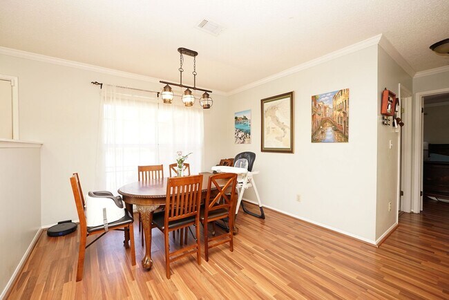 Building Photo - Bluewater Bay Four Bedroom House
