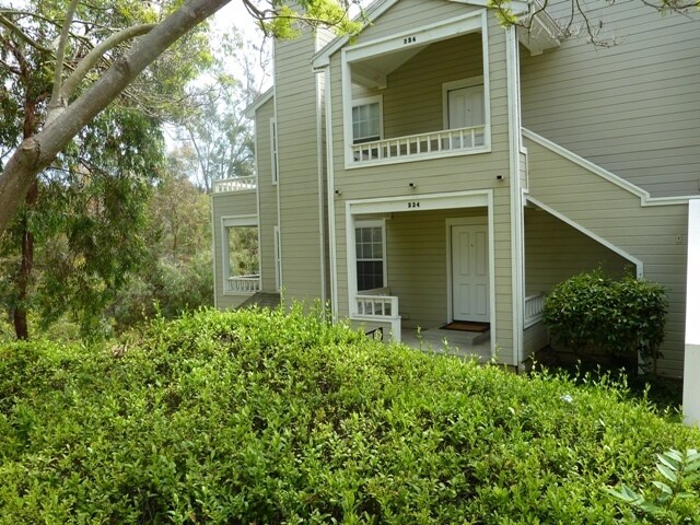 Building Photo - 2 Bedroom Goleta Condo