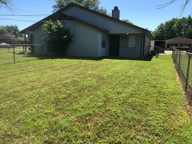 Building Photo - 3617EL