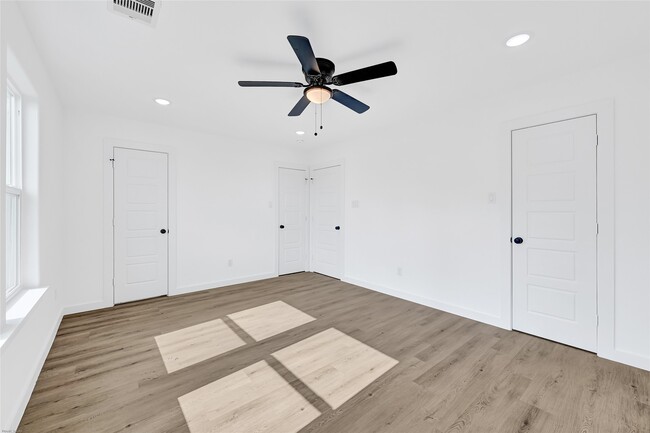 Building Photo - 8023 Birmingham St