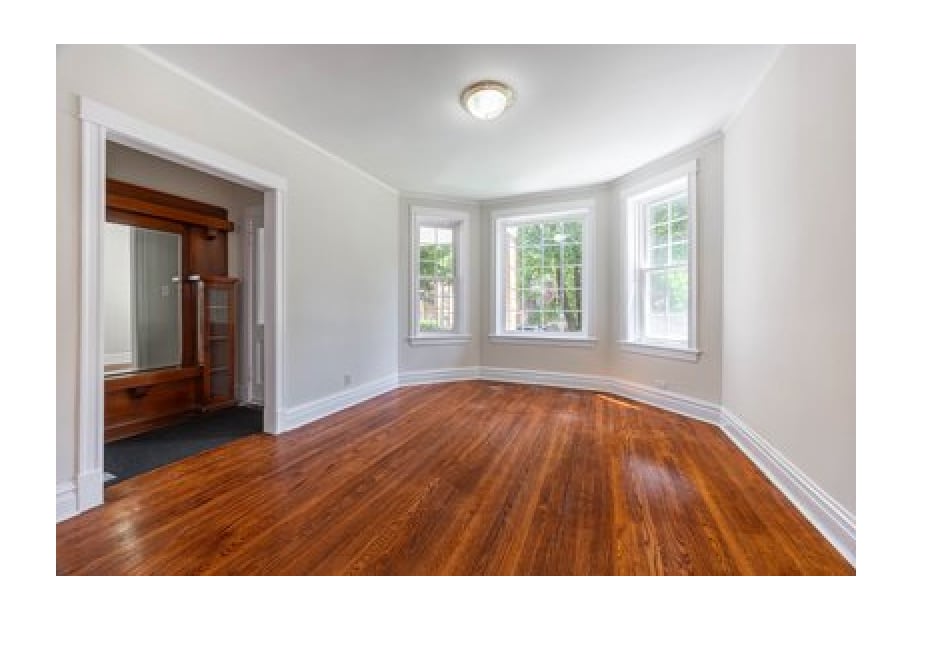 Building Photo - 2118 N Avers Ave
