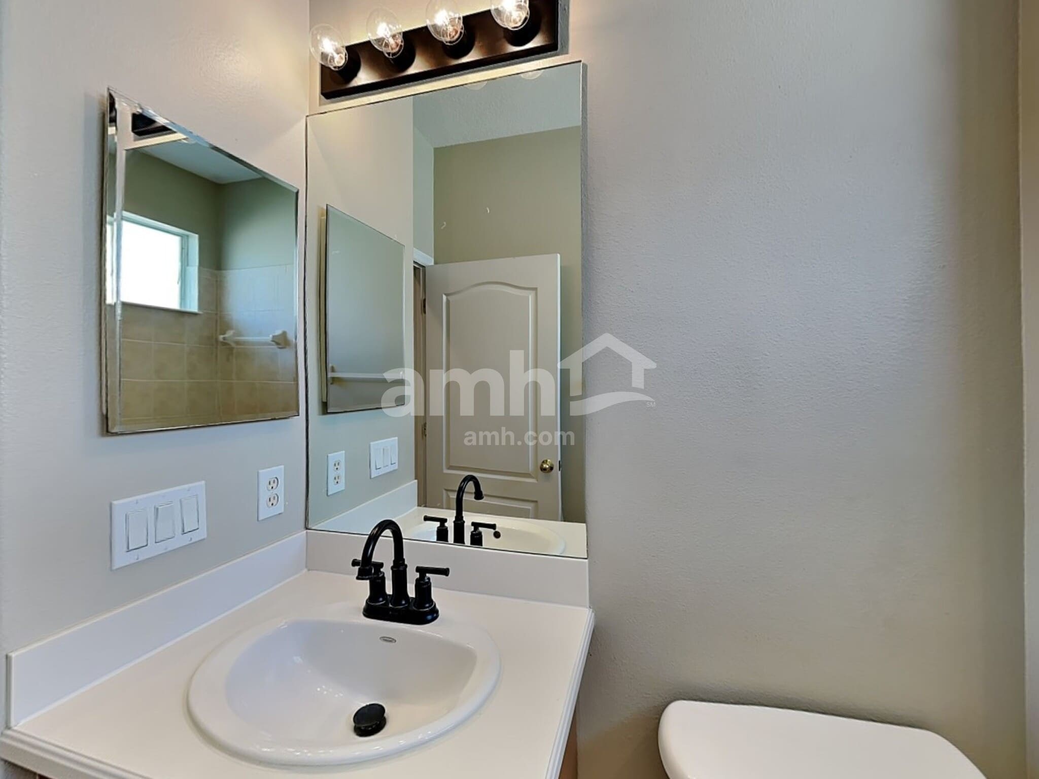 Building Photo - 2311 124th Dr E