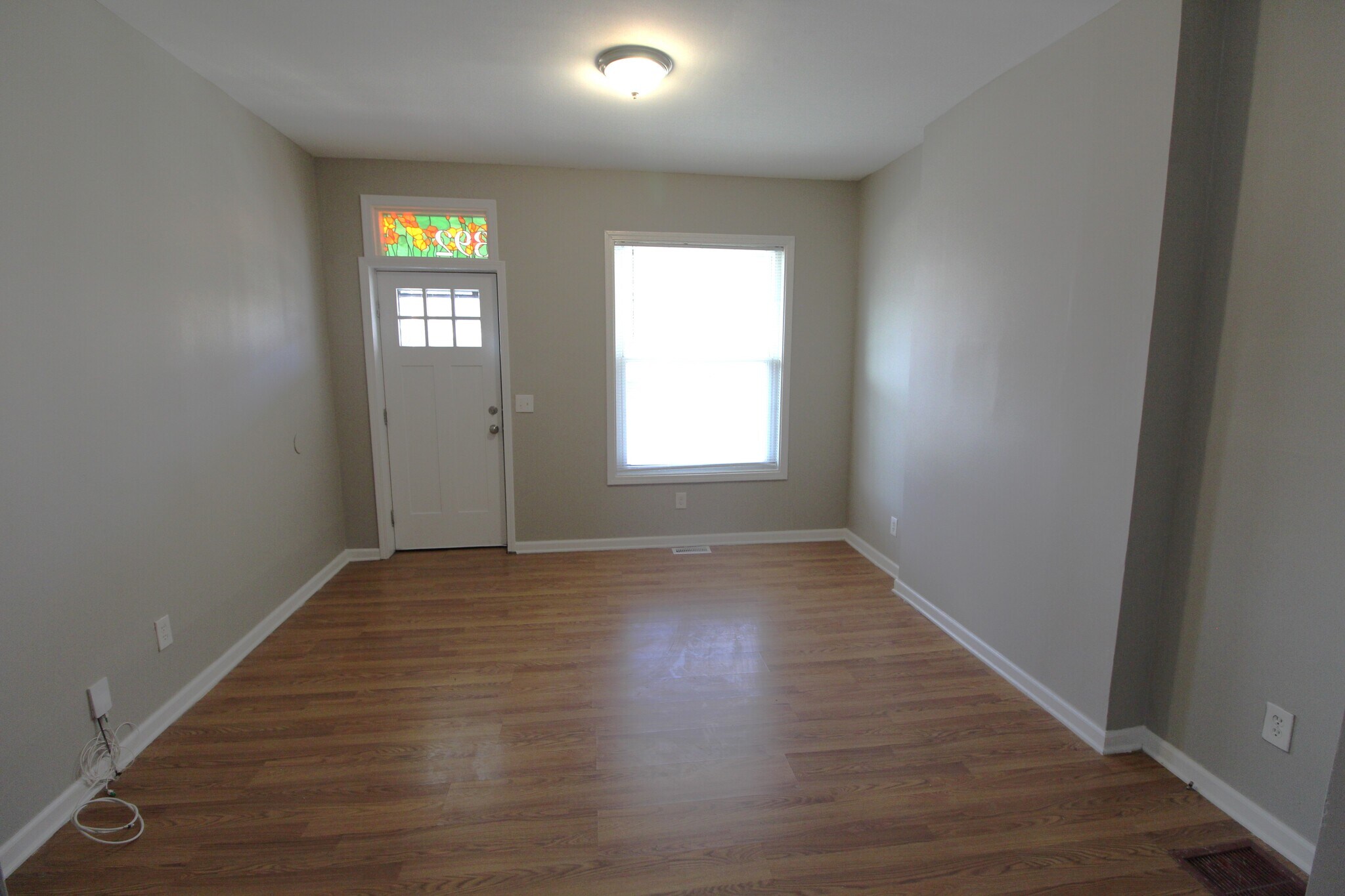 Building Photo - 392 N Garfield Ave