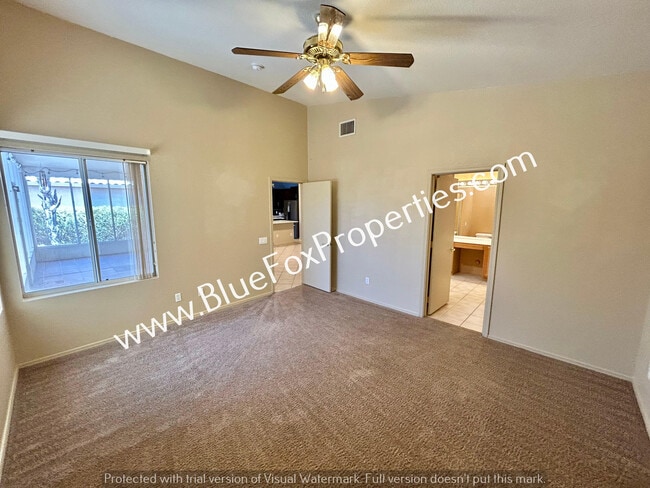 Building Photo - 9035 N Silver Moon Way