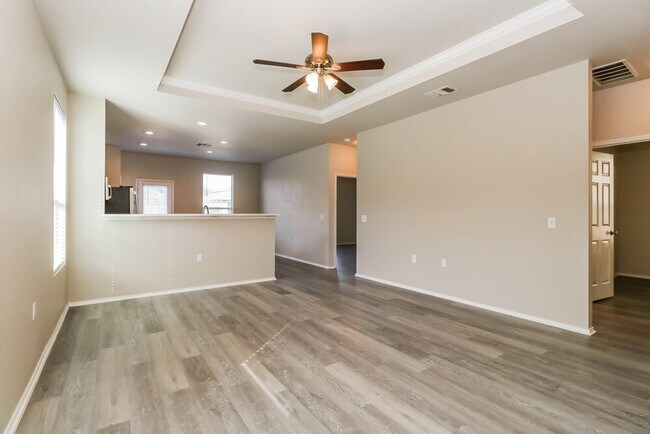 Building Photo - 5808 Glowing Star Trail