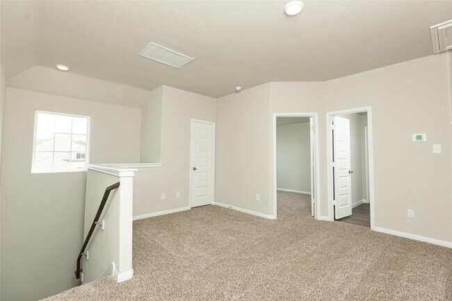 Building Photo - 2906 Briggs Dr