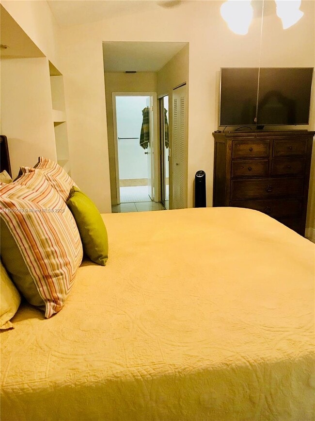 Building Photo - 15025 Brighton Ln