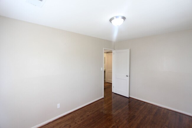 Building Photo - 1217 43rd St N