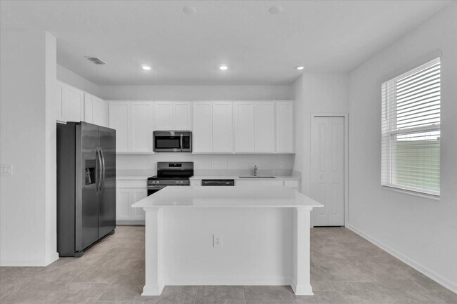 Building Photo - 3157 Laurent Lp