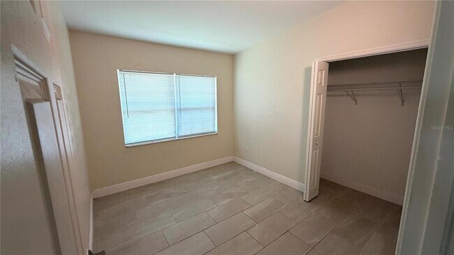 Building Photo - 1425 Hester Dr