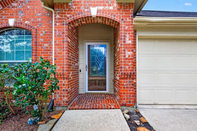 Building Photo - 6030 Wildbriar Ln