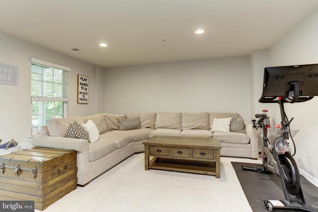 Building Photo - 7359 Matchbox Alley