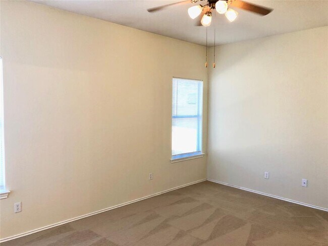Building Photo - 1107 Bohica Way