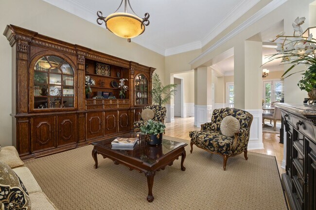 Building Photo - 1015 Crimson Clover Dr