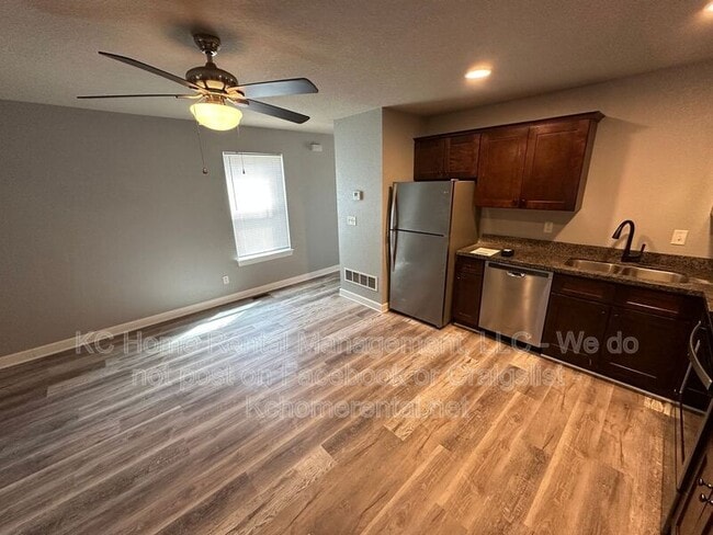 Building Photo - 10536 Kane Dr