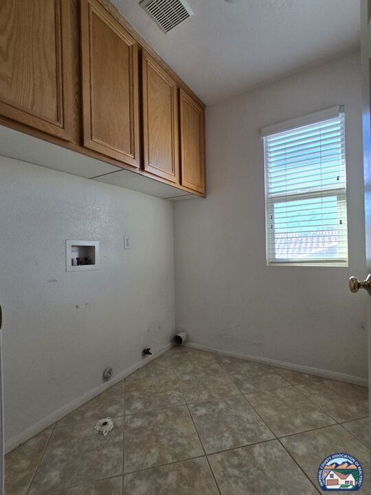 Building Photo - 1874 Farmer Dr