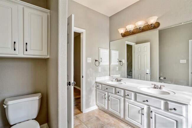 Building Photo - 20126 Monarda Manor Ct