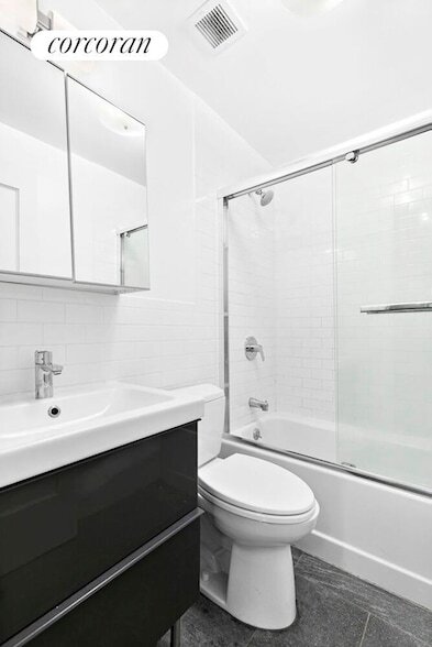 Building Photo - 2032 5th Ave