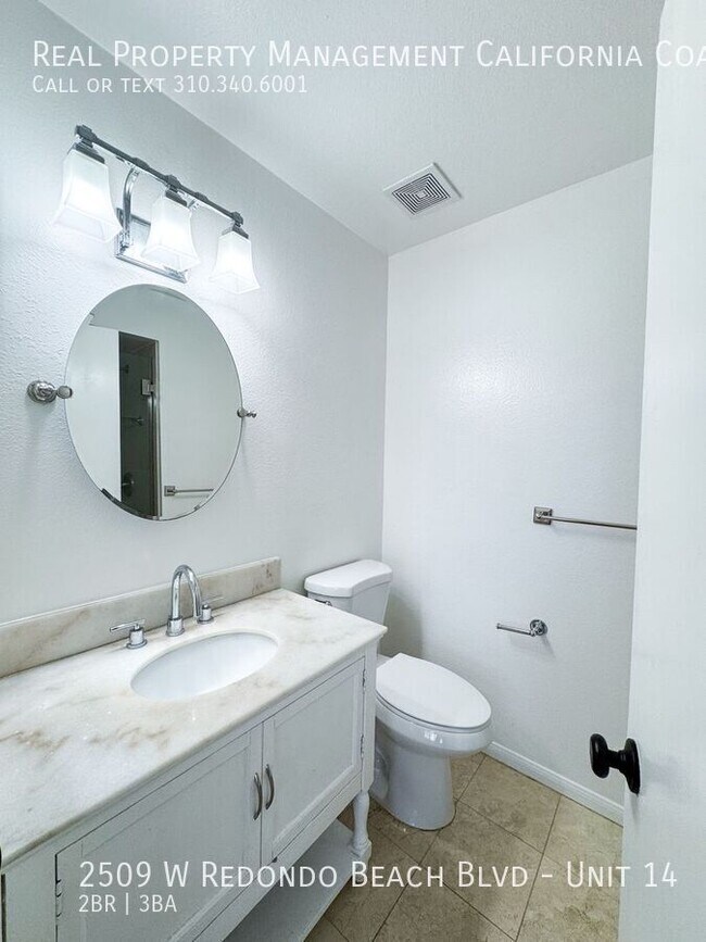 Building Photo - 2509 W Redondo Beach Blvd