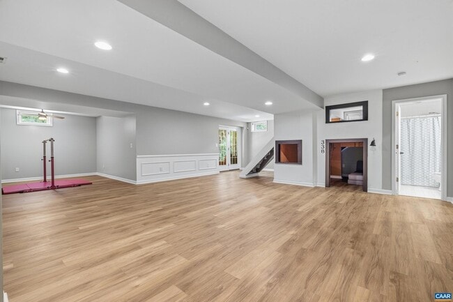Building Photo - 137 Whispering Woods Pl