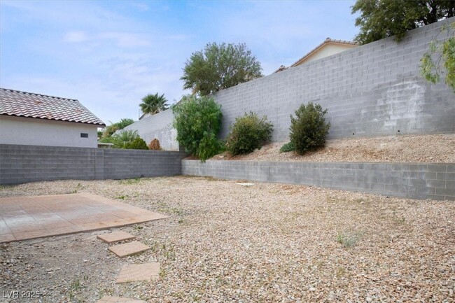 Building Photo - 4439 Yellow Harbor St