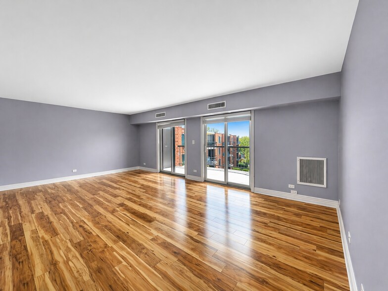 Building Photo - 1615 E Central Rd