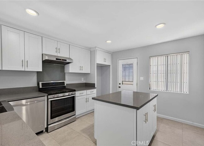 Building Photo - 21213 Budlong Ave