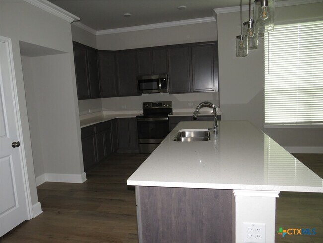 Building Photo - 5737 Redfish Ct