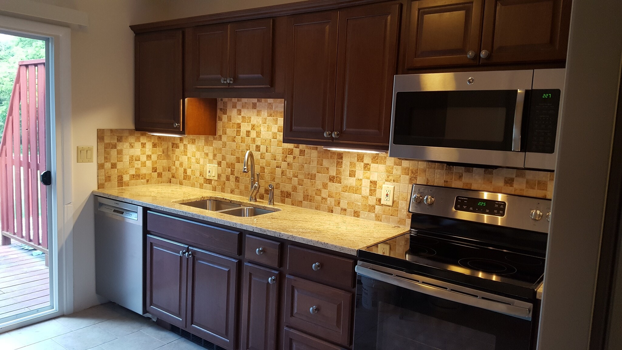 Building Photo - 794 Tanner Rd