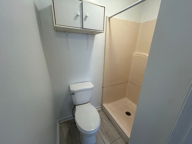 Building Photo - 1122 Tamm St