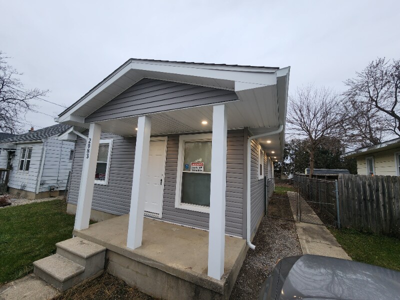 Building Photo - 2083 E Schumacher St