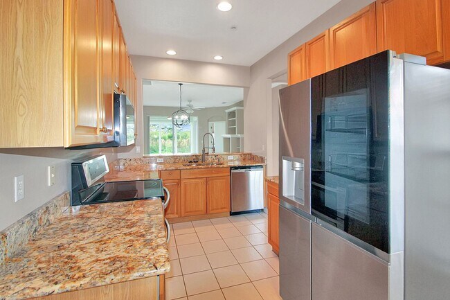 Building Photo - Pelican Pointe Annual Villa for Rent