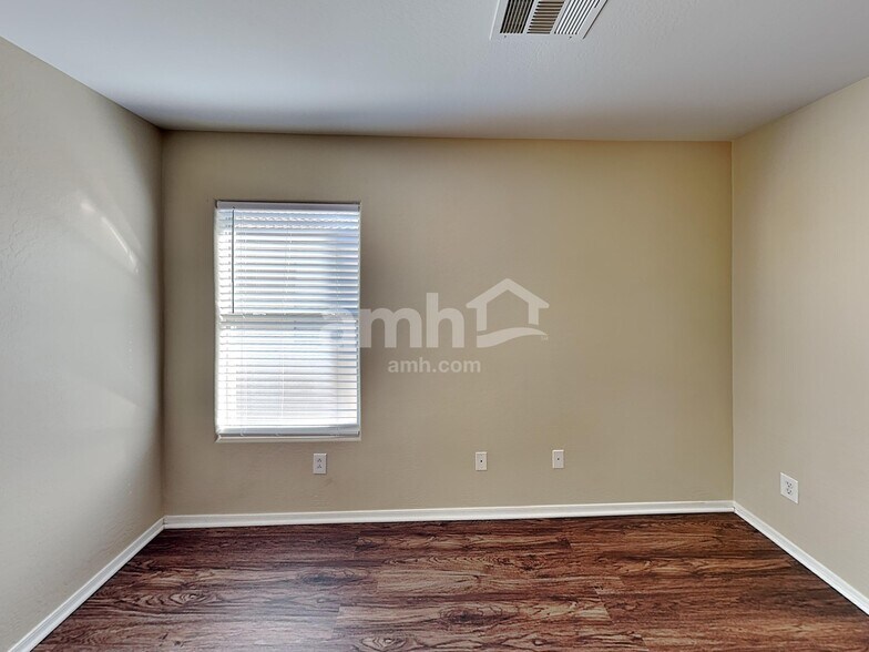 Building Photo - 11817 W Via Montoya Dr