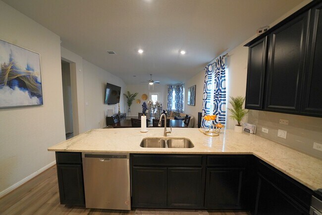 Building Photo - Gorgeous First-Time Rental in Saint Hedwig (SCUCISD) Rental Commission: $500