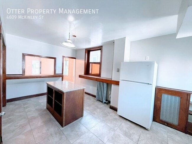 Building Photo - 4609 McKinley St