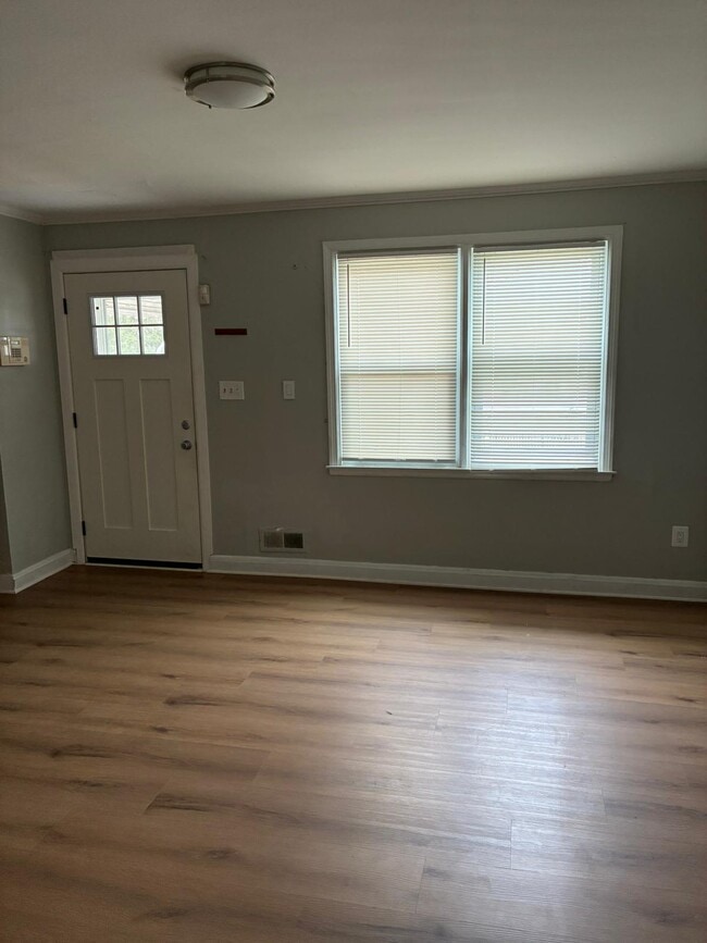 Building Photo - Cherrydell