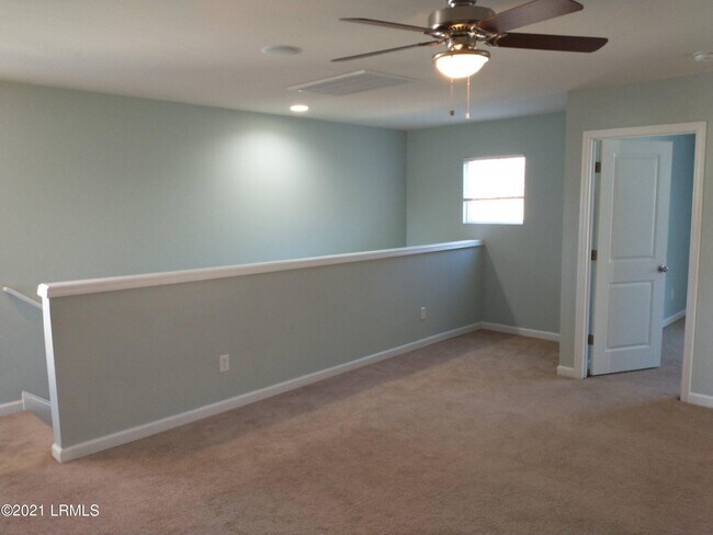 Building Photo - 38 Pennyroyal Way