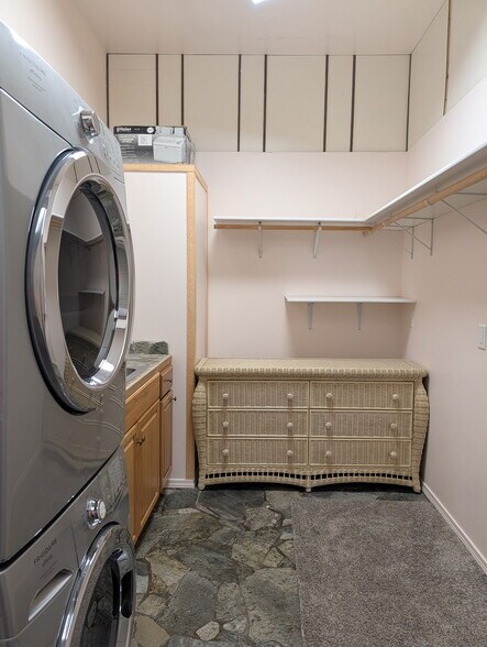 Building Photo - 4040 US Highway 93 N