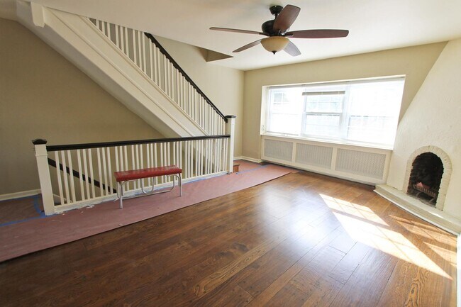 Building Photo - 346 Meehan Ave