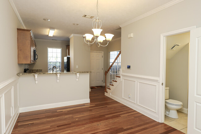 Building Photo - 1406 Leigh Ct